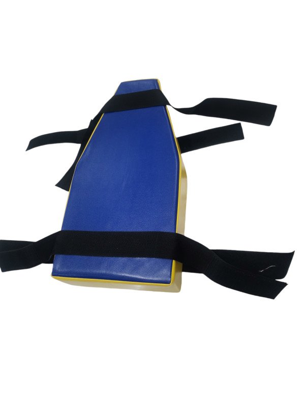 Sponge separator for adult legs