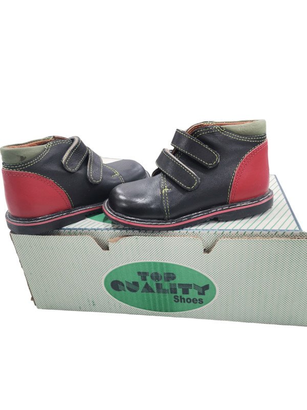 حذاء معكوس اطفال بوت كبير